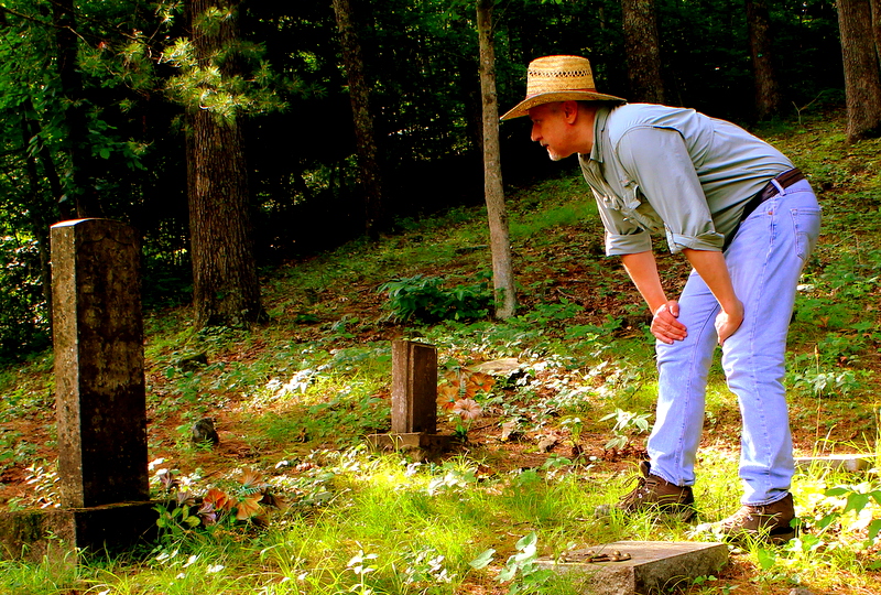 Grave of Captain Ralph Stewart in Wyoming County Sibray visits the remote grave of Captain Ralph Stewart near Oceana, West Virginia.