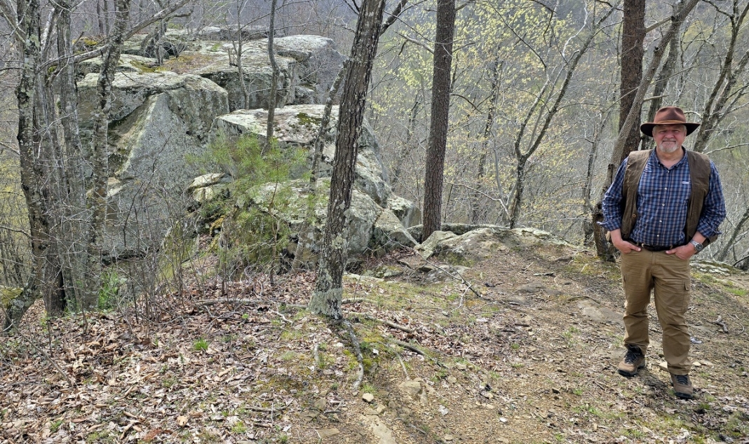 David Sibray visits Devil's Tea Table at Burning Springs West Virginia Explorer editor David Sibray visits the summit of the Devil's Tea Table at Burning Springs, West Virginia.