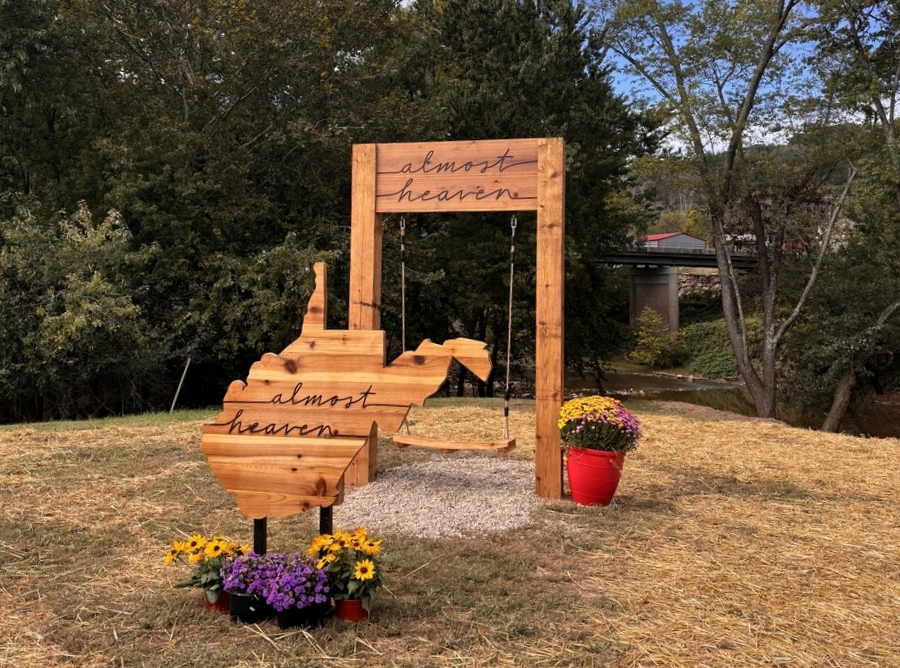 Almost Heaven Swings at Calhoun County Almost Heaven Swings: Calhoun County